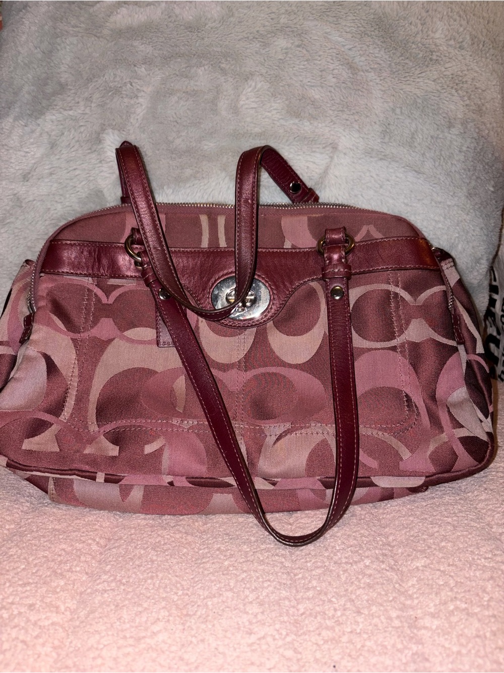 Satin-Lined Pink Shoulder Bag with Interior Zip Pocket